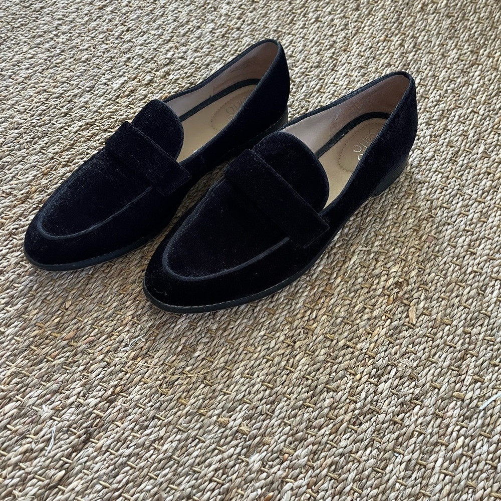 Women's Franco Sarto Black Velvet Loafers - Picture 3 of 6